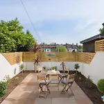 Mortimer Garden